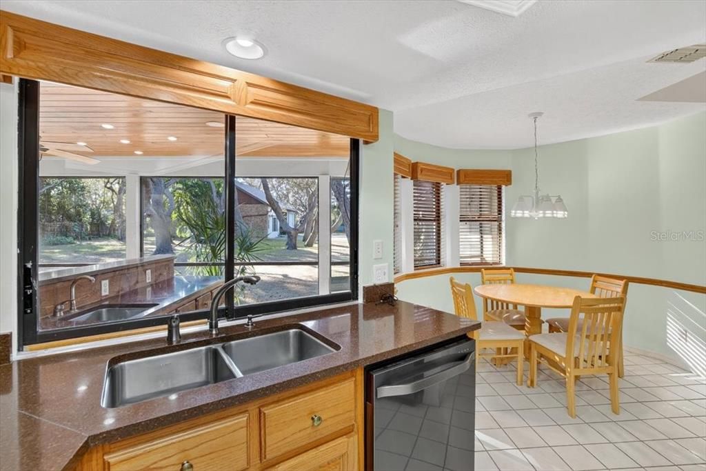 待售: $659,000 (3 贝兹, 2 浴室, 2131 平方英尺)