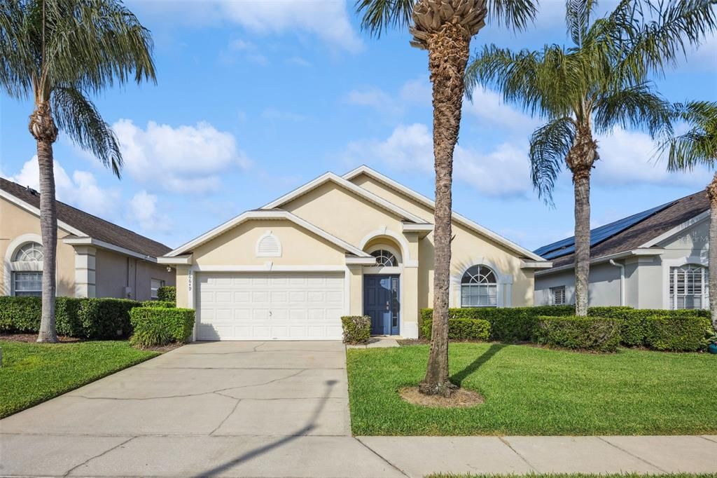 For Sale: $369,000 (4 beds, 2 baths, 1412 Square Feet)