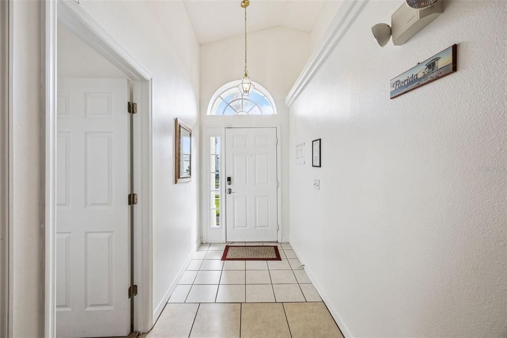 For Sale: $369,000 (4 beds, 2 baths, 1412 Square Feet)