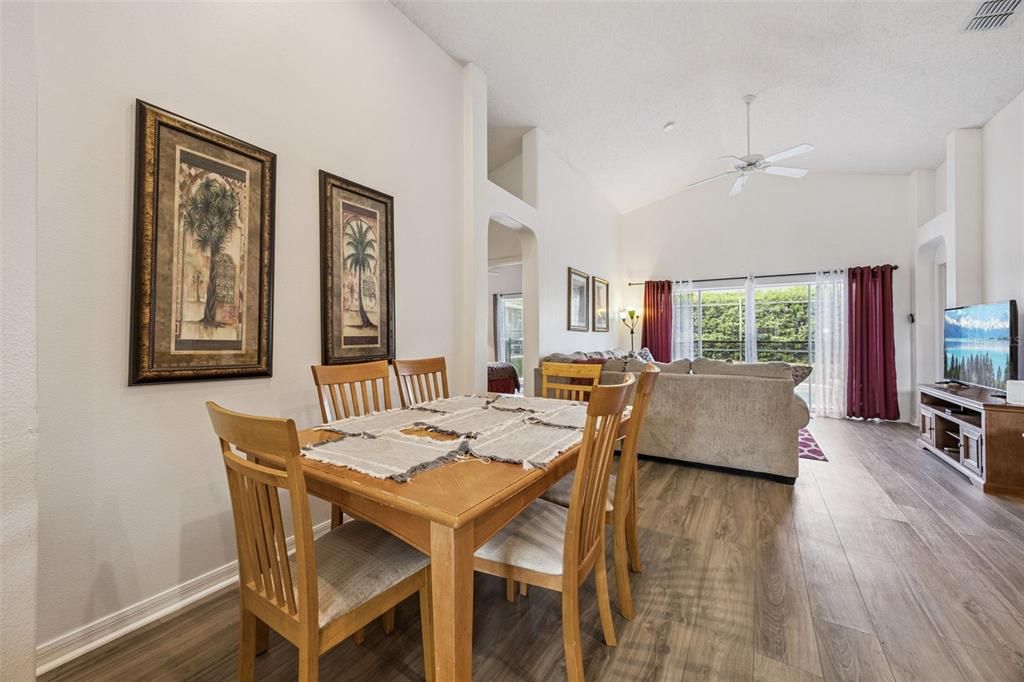 For Sale: $369,000 (4 beds, 2 baths, 1412 Square Feet)