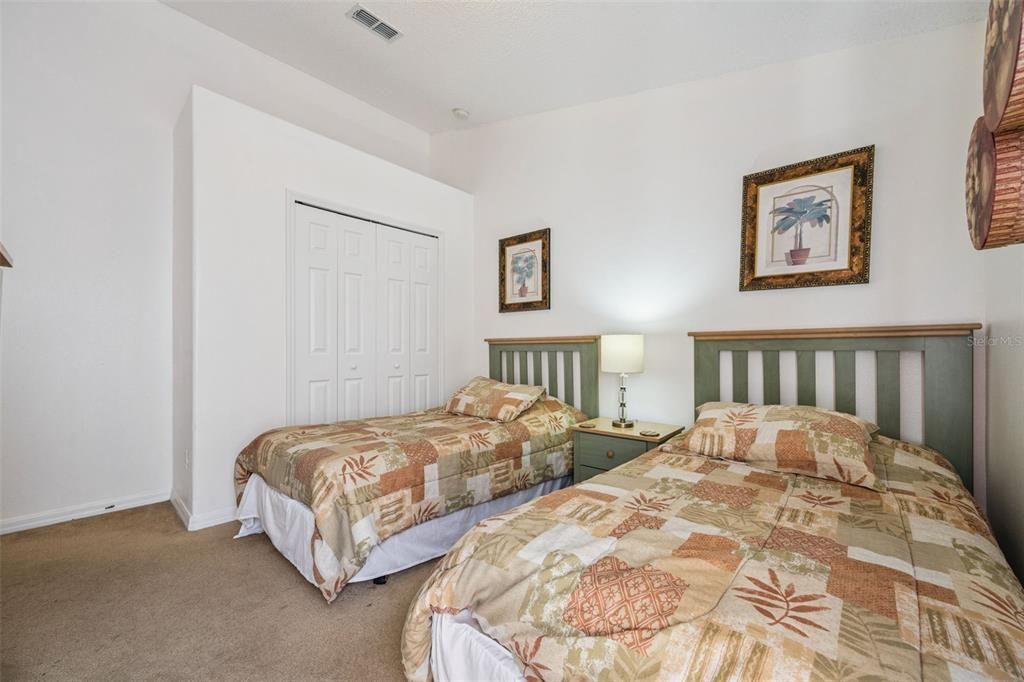 For Sale: $369,000 (4 beds, 2 baths, 1412 Square Feet)