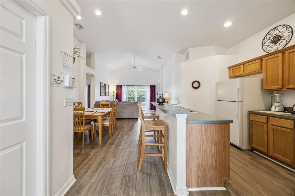 For Sale: $369,000 (4 beds, 2 baths, 1412 Square Feet)