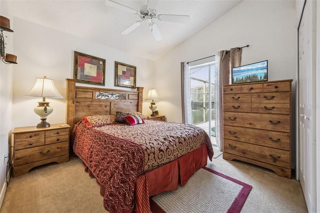 For Sale: $369,000 (4 beds, 2 baths, 1412 Square Feet)