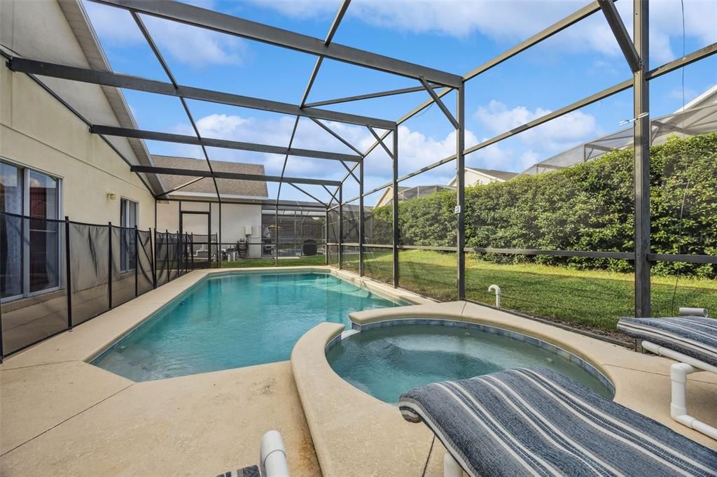 For Sale: $369,000 (4 beds, 2 baths, 1412 Square Feet)