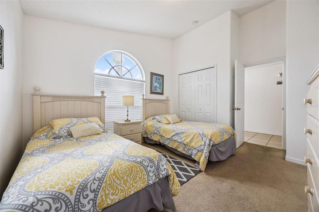 For Sale: $369,000 (4 beds, 2 baths, 1412 Square Feet)