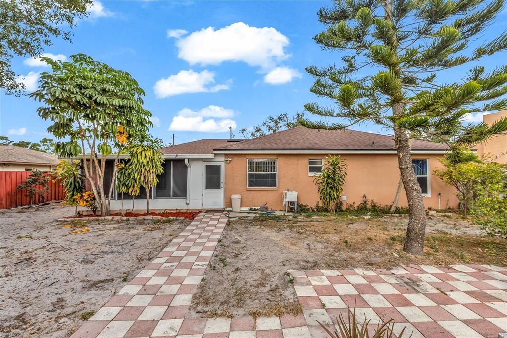 En Venta: $309,999 (3 camas, 2 baños, 1512 Pies cuadrados)