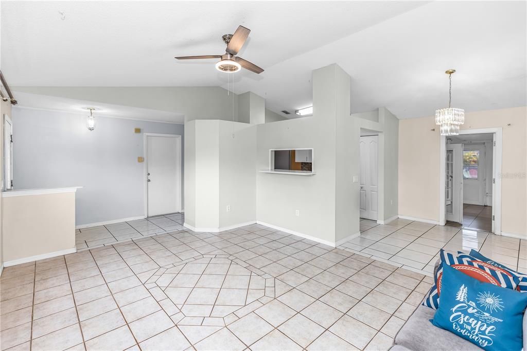 En Venta: $309,999 (3 camas, 2 baños, 1512 Pies cuadrados)