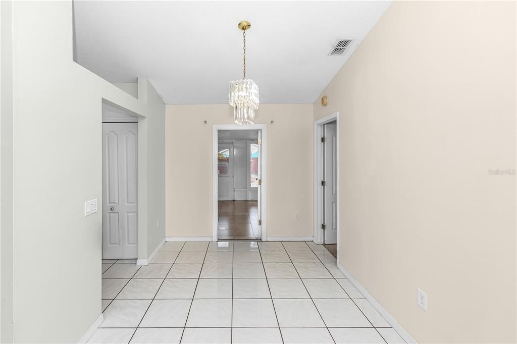 En Venta: $309,999 (3 camas, 2 baños, 1512 Pies cuadrados)