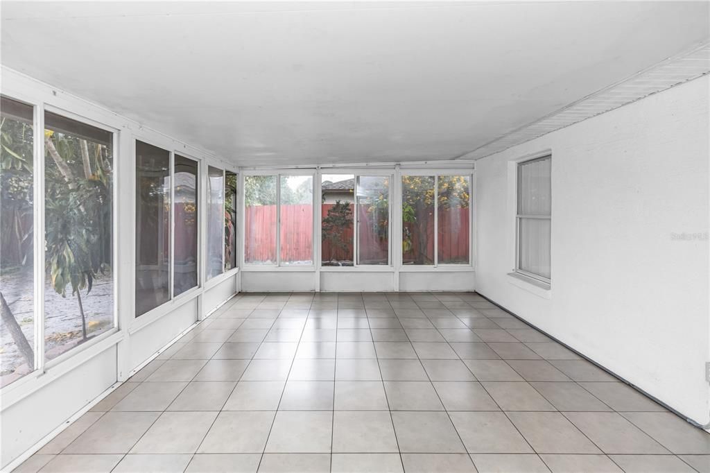 En Venta: $309,999 (3 camas, 2 baños, 1512 Pies cuadrados)