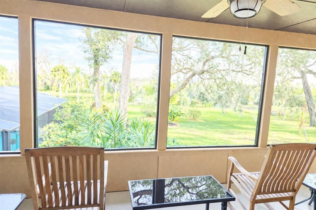 For Sale: $900,000 (4 beds, 4 baths, 4046 Square Feet)