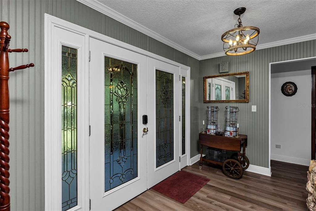 For Sale: $900,000 (4 beds, 4 baths, 4046 Square Feet)