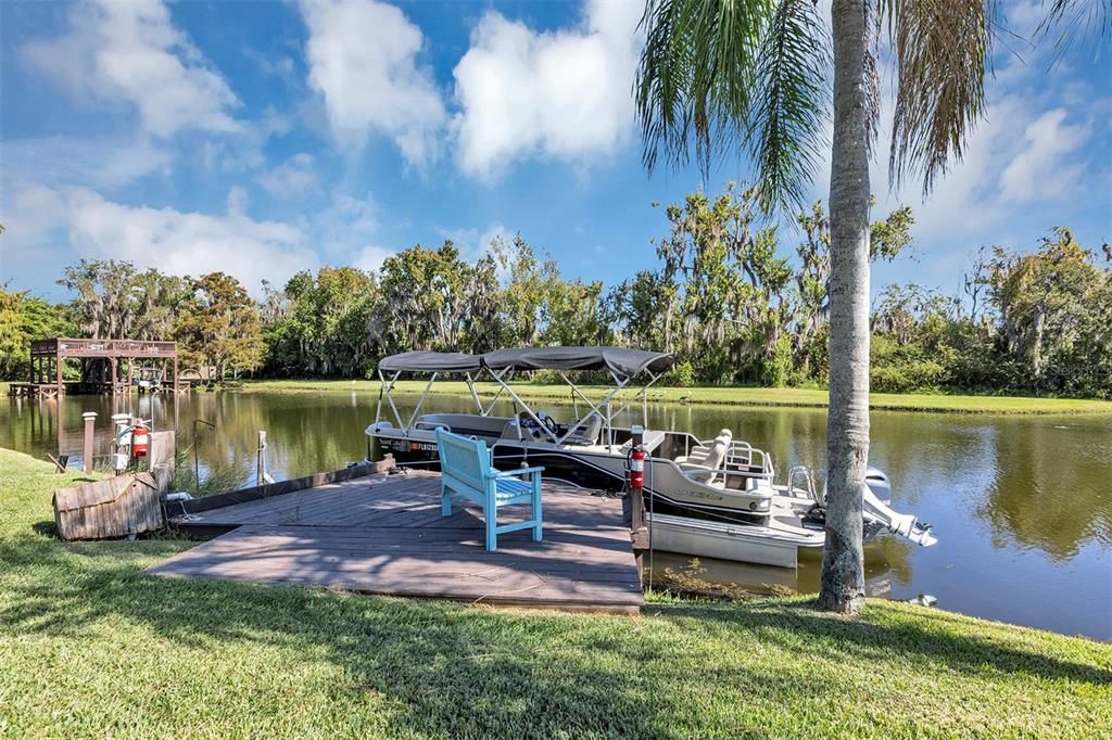 For Sale: $900,000 (4 beds, 4 baths, 4046 Square Feet)