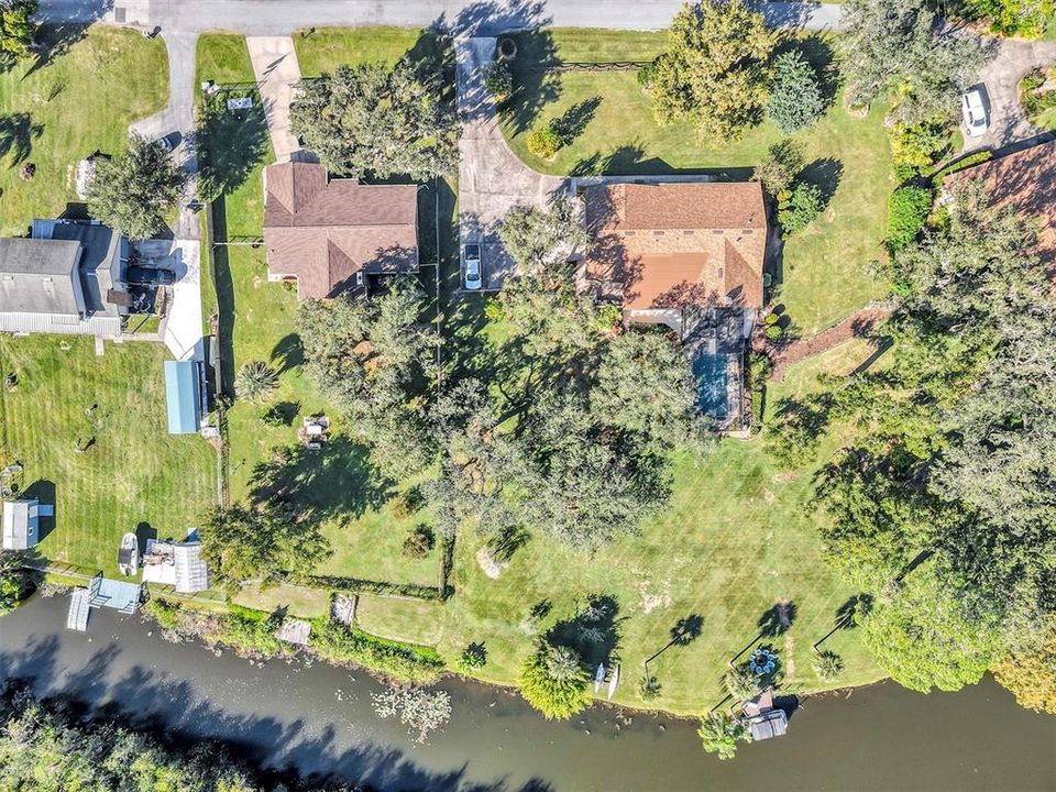 For Sale: $900,000 (4 beds, 4 baths, 4046 Square Feet)