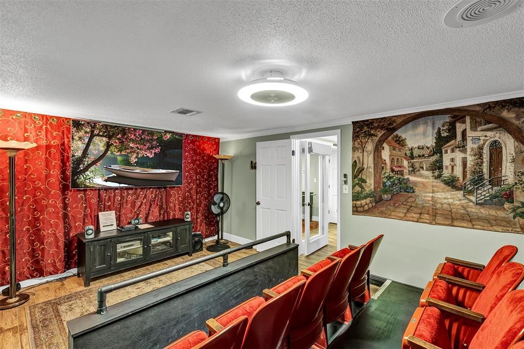 For Sale: $900,000 (4 beds, 4 baths, 4046 Square Feet)