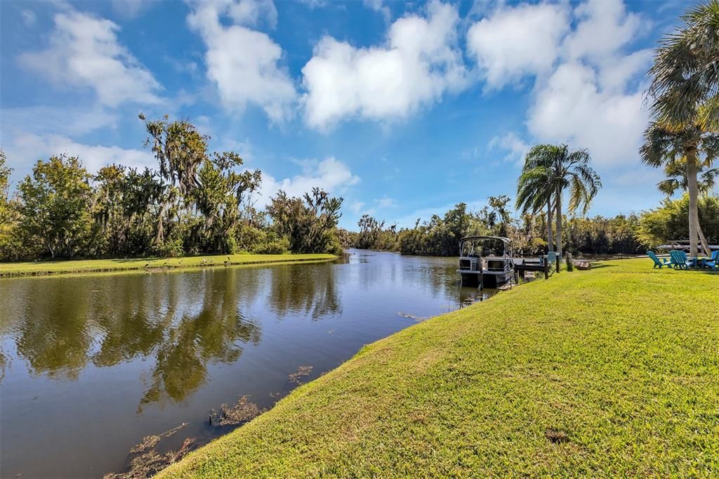 For Sale: $900,000 (4 beds, 4 baths, 4046 Square Feet)