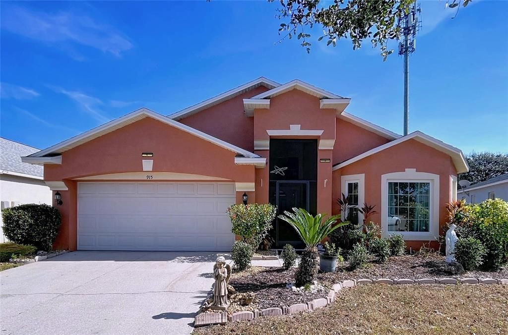 For Sale: $369,000 (4 beds, 3 baths, 1797 Square Feet)