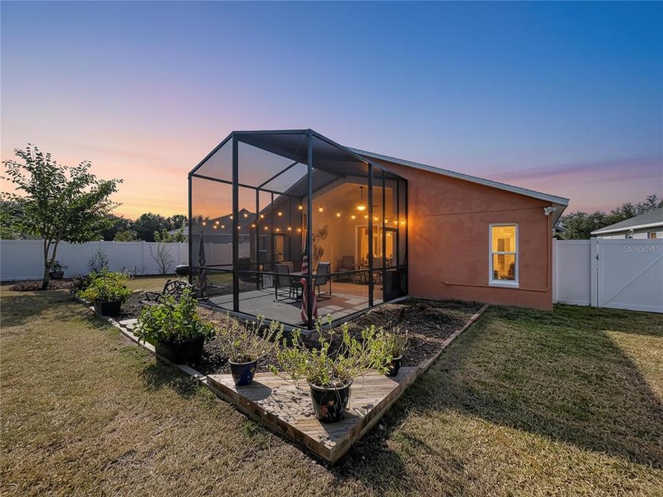 For Sale: $369,000 (4 beds, 3 baths, 1797 Square Feet)