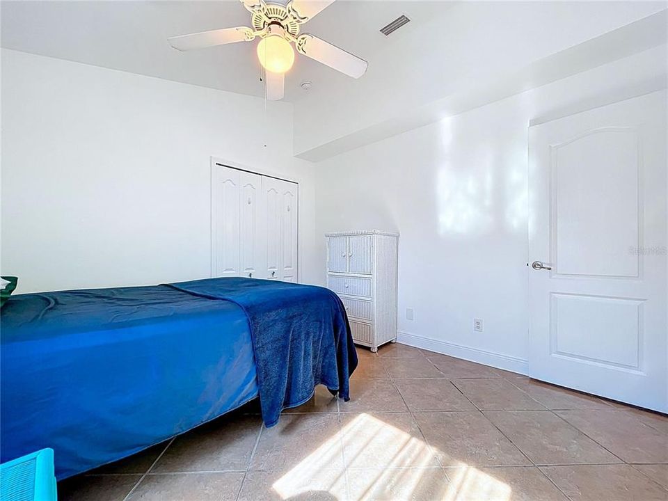 For Sale: $369,000 (4 beds, 3 baths, 1797 Square Feet)