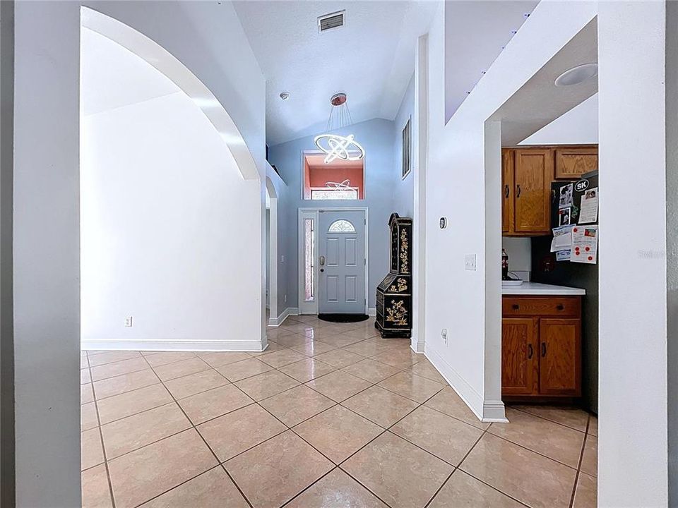 For Sale: $369,000 (4 beds, 3 baths, 1797 Square Feet)