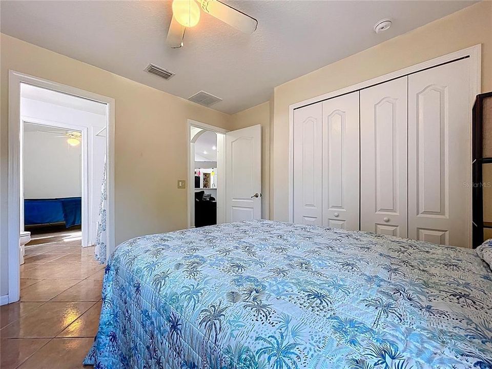 For Sale: $369,000 (4 beds, 3 baths, 1797 Square Feet)