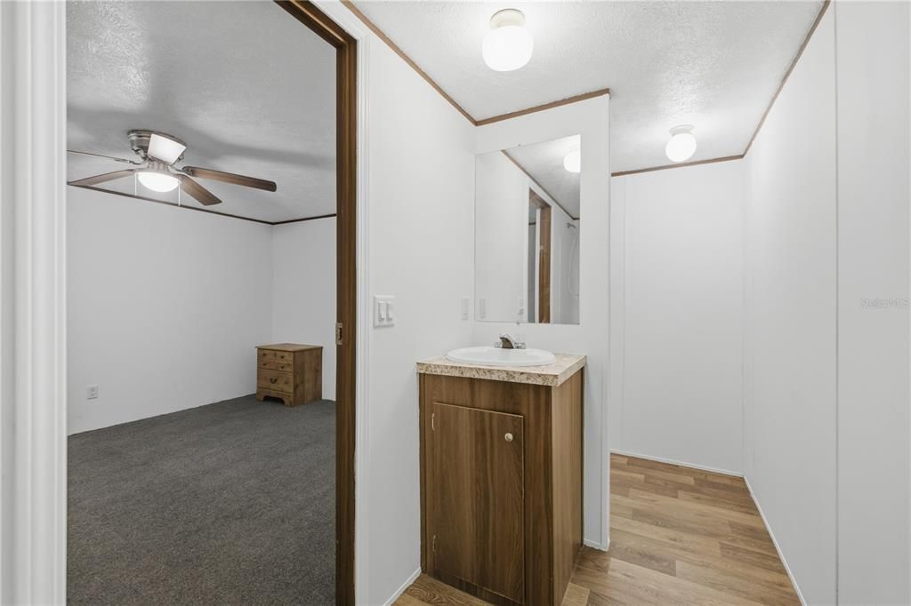 En Venta: $149,900 (2 camas, 2 baños, 843 Pies cuadrados)