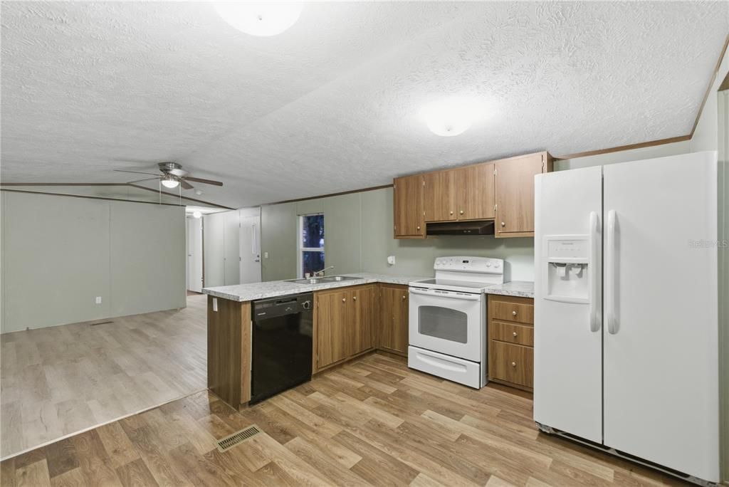 En Venta: $149,900 (2 camas, 2 baños, 843 Pies cuadrados)