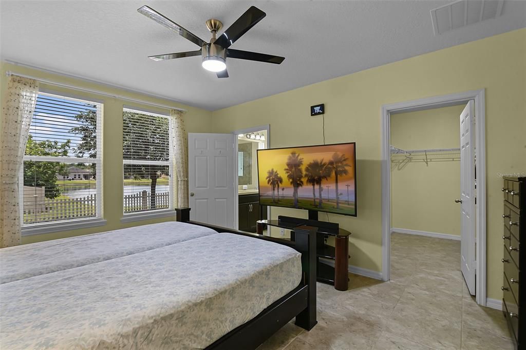 待售: $465,000 (4 贝兹, 2 浴室, 1872 平方英尺)