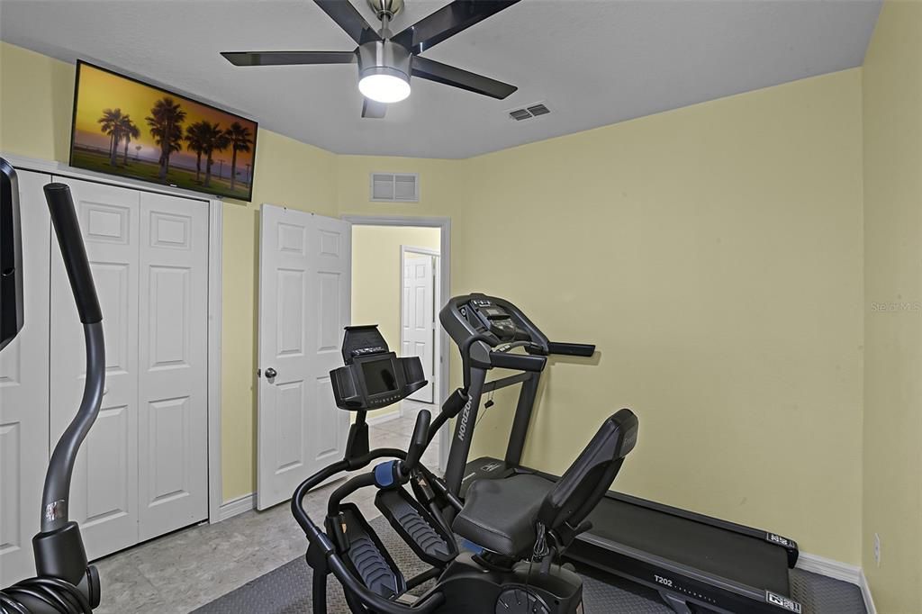 待售: $465,000 (4 贝兹, 2 浴室, 1872 平方英尺)