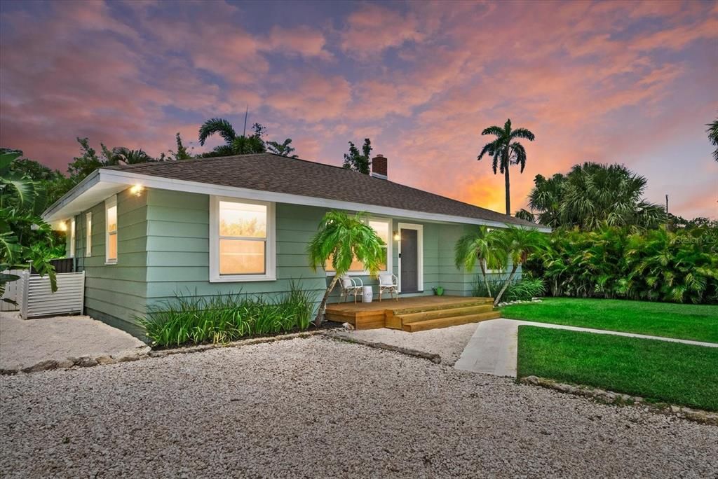 待售: $639,000 (3 贝兹, 2 浴室, 1300 平方英尺)