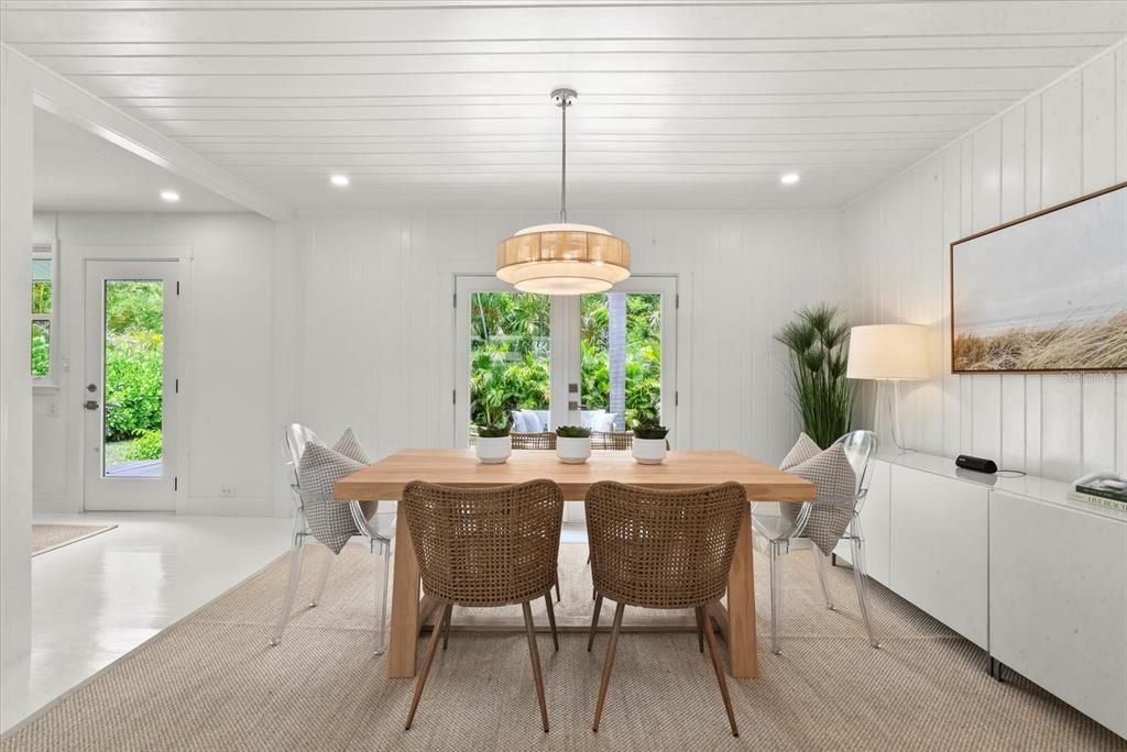 待售: $639,000 (3 贝兹, 2 浴室, 1300 平方英尺)