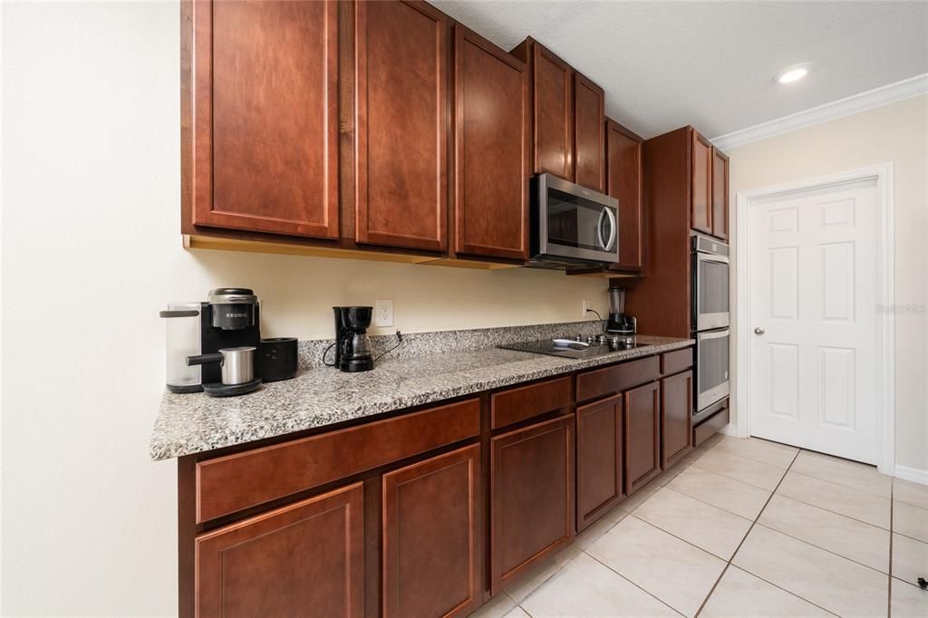 待售: $469,000 (4 贝兹, 2 浴室, 2309 平方英尺)