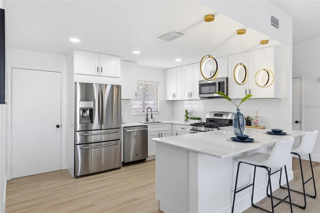 For Sale: $450,000 (3 beds, 2 baths, 1612 Square Feet)