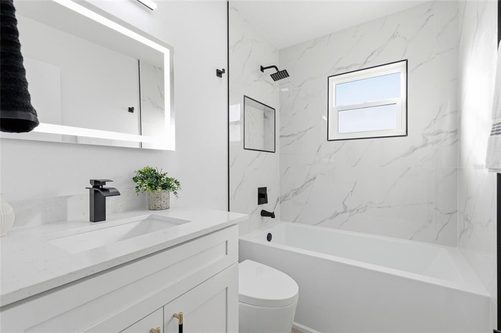 For Sale: $450,000 (3 beds, 2 baths, 1612 Square Feet)