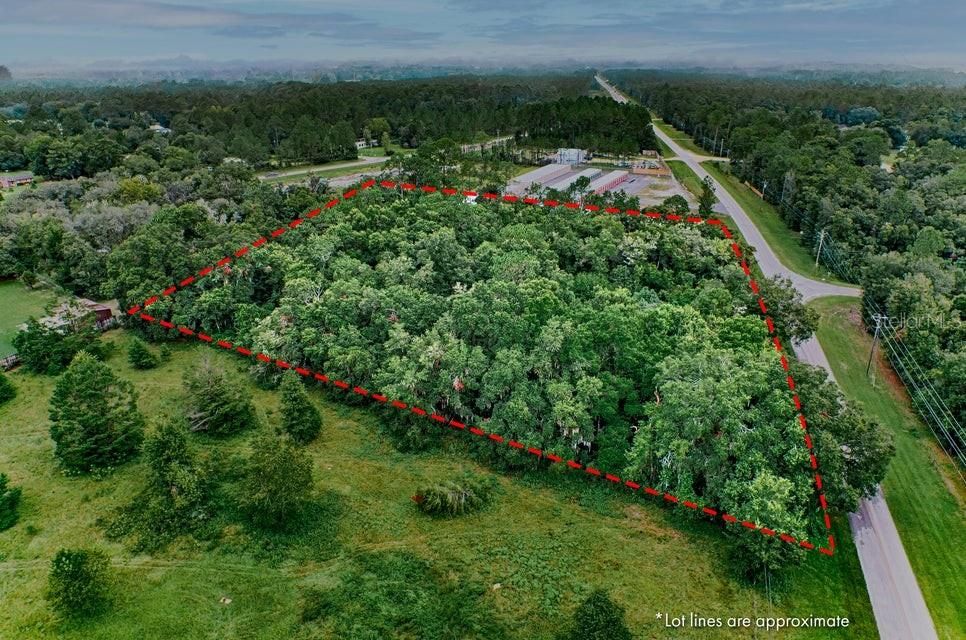 待售: $599,900 (3.73 acres)