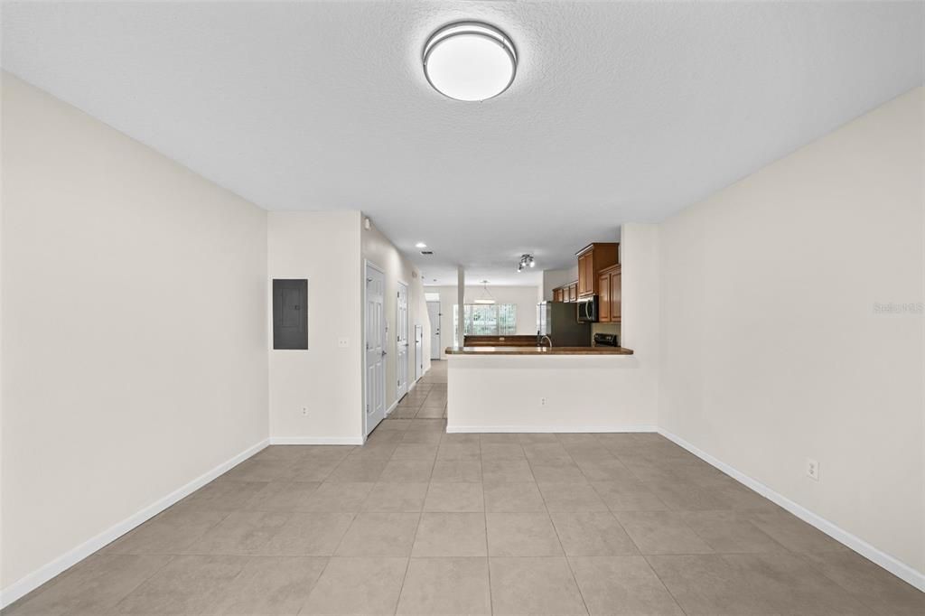 В аренду: $1,995 (3 спален, 2 ванн, 1420 Квадратных фут)