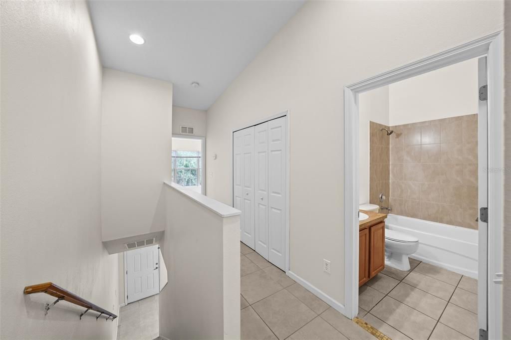 В аренду: $1,995 (3 спален, 2 ванн, 1420 Квадратных фут)