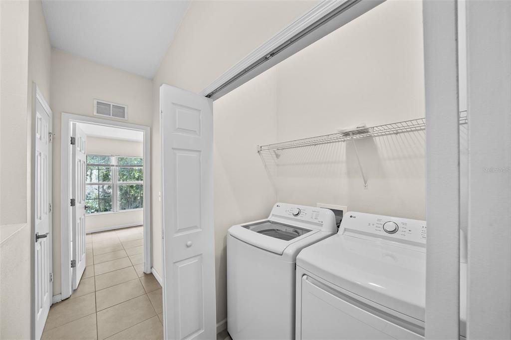 В аренду: $1,995 (3 спален, 2 ванн, 1420 Квадратных фут)