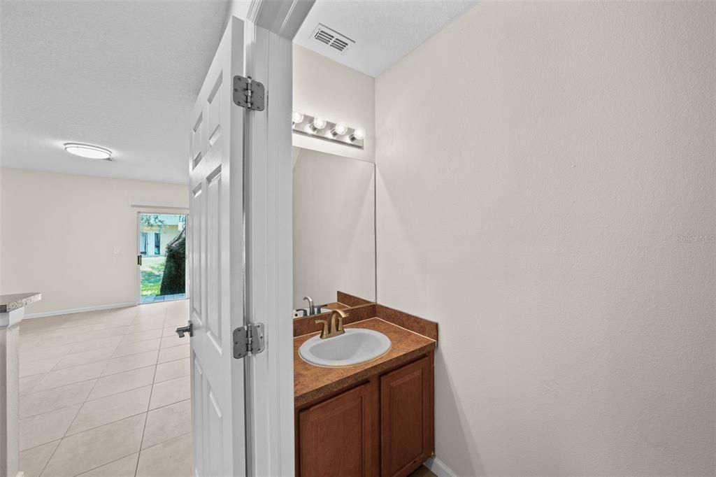 В аренду: $1,995 (3 спален, 2 ванн, 1420 Квадратных фут)