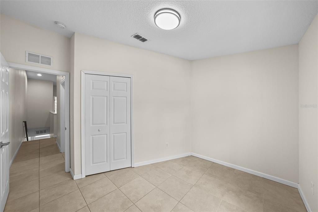 В аренду: $1,995 (3 спален, 2 ванн, 1420 Квадратных фут)