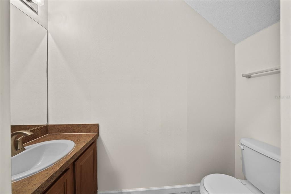 В аренду: $1,995 (3 спален, 2 ванн, 1420 Квадратных фут)