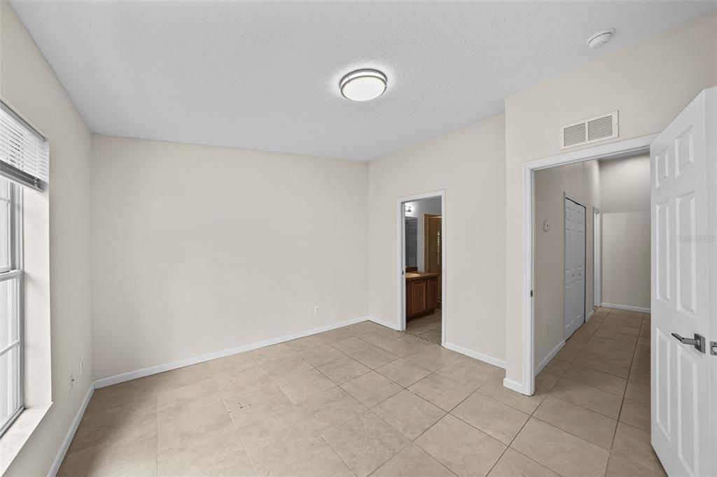 В аренду: $1,995 (3 спален, 2 ванн, 1420 Квадратных фут)