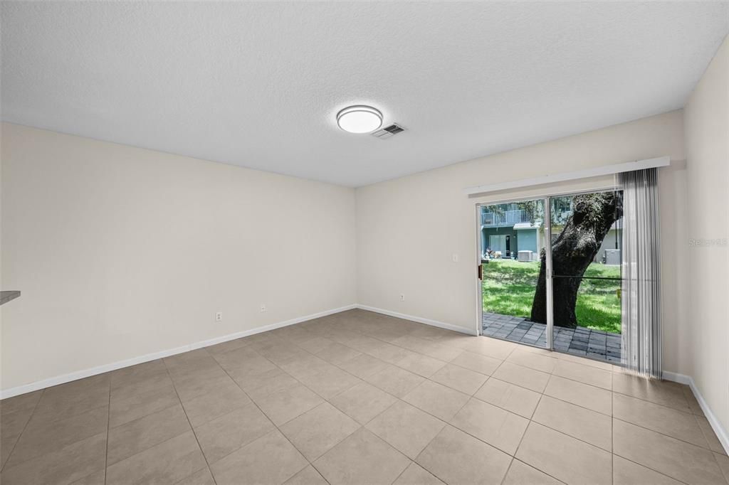 В аренду: $1,995 (3 спален, 2 ванн, 1420 Квадратных фут)