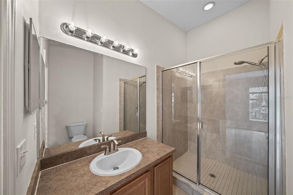 В аренду: $1,995 (3 спален, 2 ванн, 1420 Квадратных фут)