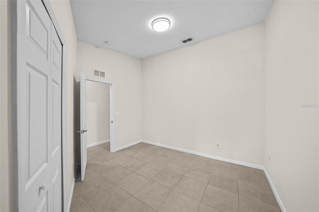 В аренду: $1,995 (3 спален, 2 ванн, 1420 Квадратных фут)