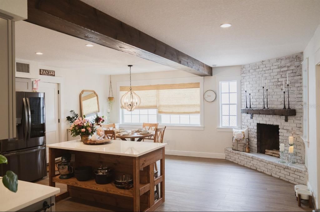 For Sale: $675,999 (3 beds, 2 baths, 2449 Square Feet)