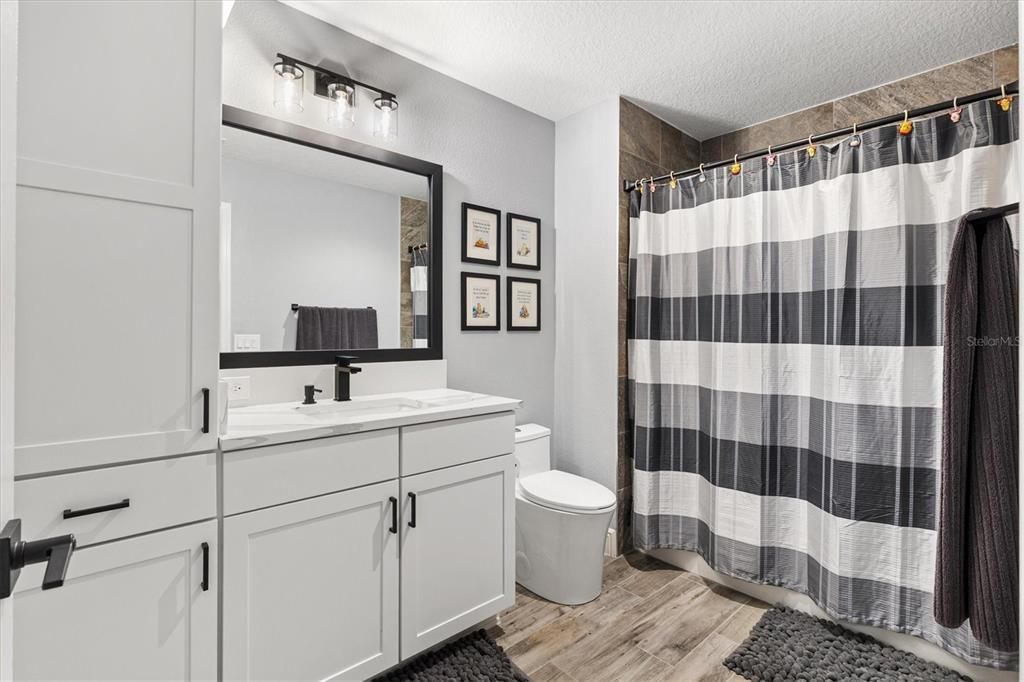 На продажу: $594,500 (3 спален, 2 ванн, 1630 Квадратных фут)