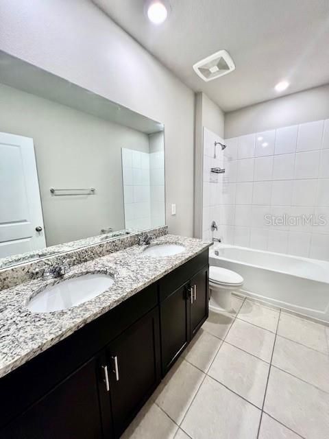 En Renta: $2,350 (3 camas, 2 baños, 1840 Pies cuadrados)