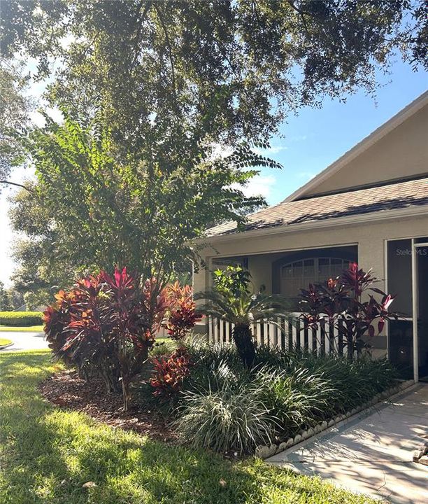 For Sale: $299,999 (2 beds, 2 baths, 1552 Square Feet)