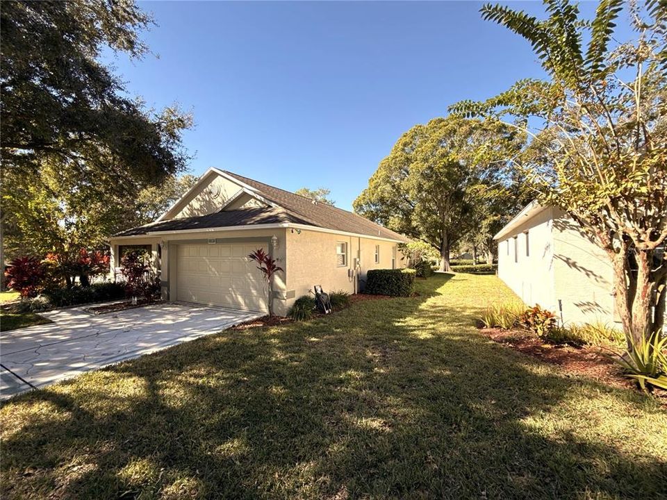 For Sale: $299,999 (2 beds, 2 baths, 1552 Square Feet)