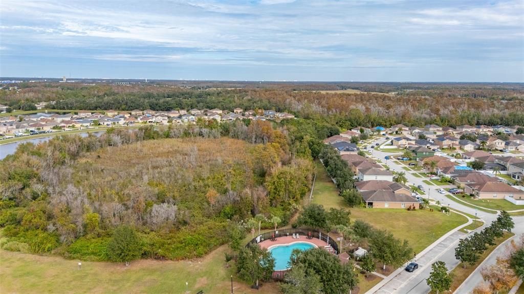 待售: $335,000 (4 贝兹, 2 浴室, 1647 平方英尺)